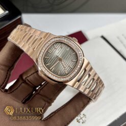 Đồng Hồ Nam Patek Philippe Nautilus 5711 Viền Đá Sworovski Viền Vàng 40mm